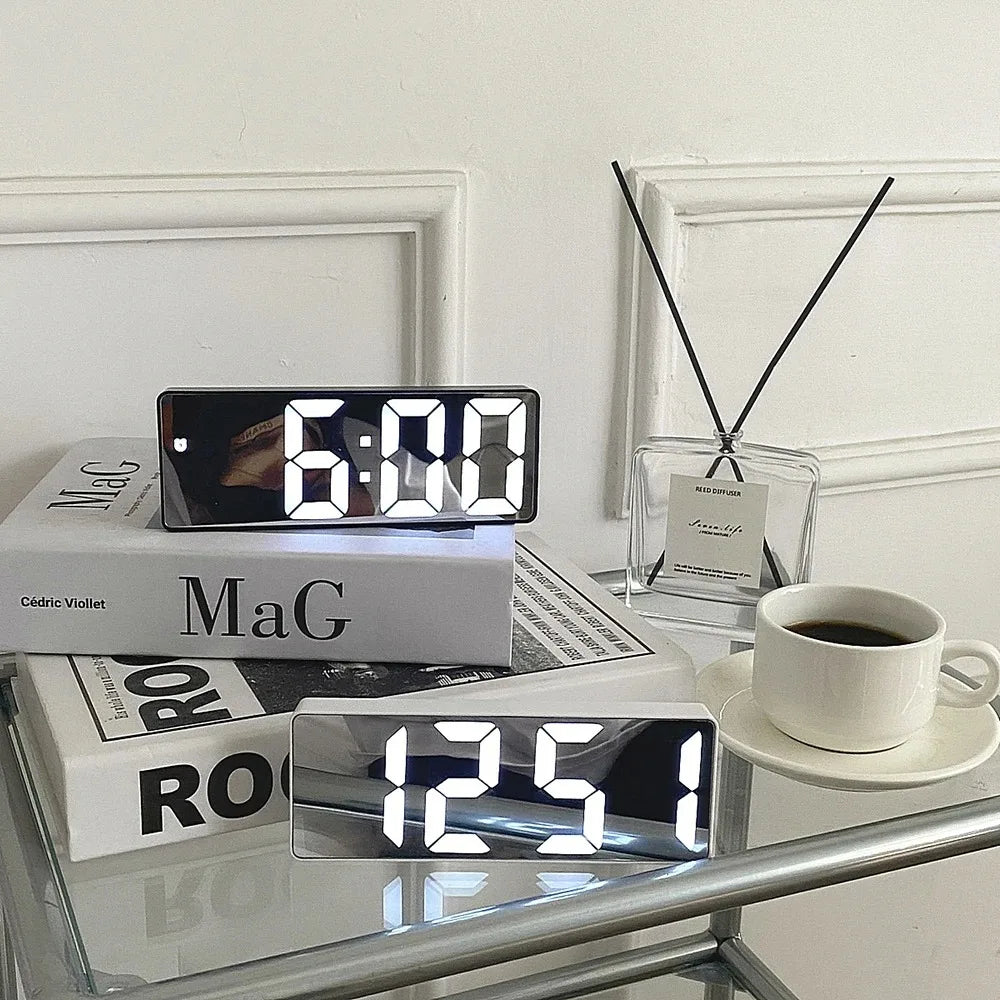 Smart LED Alarm Clock – Curved Screen